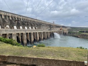 Read more about the article Wasserkraftwerk Itaipu